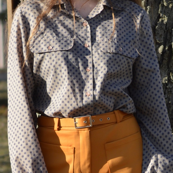 1970's Basic Button Down Blouse size L-XL - Picture 5 of 6